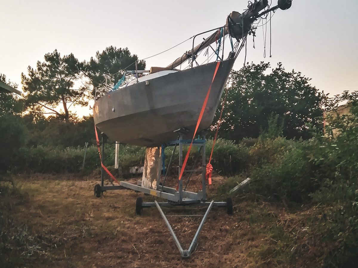 bateau à terre